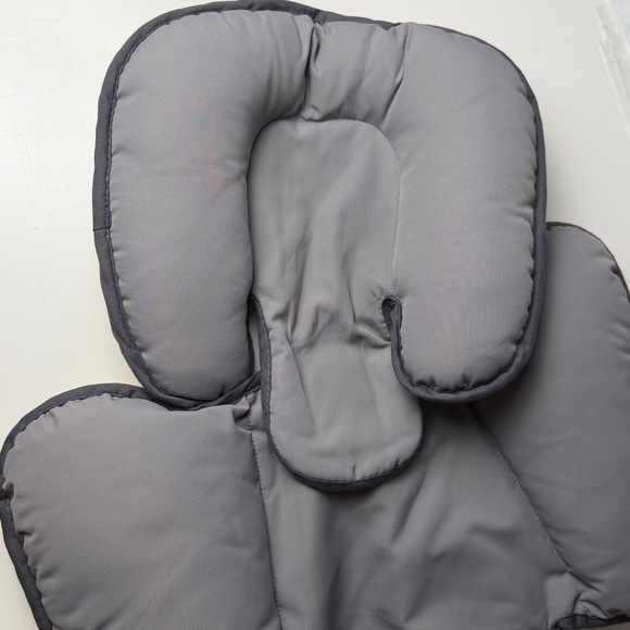 Britax Head and Body Support Pillow for car seat - Picture 7 of 8